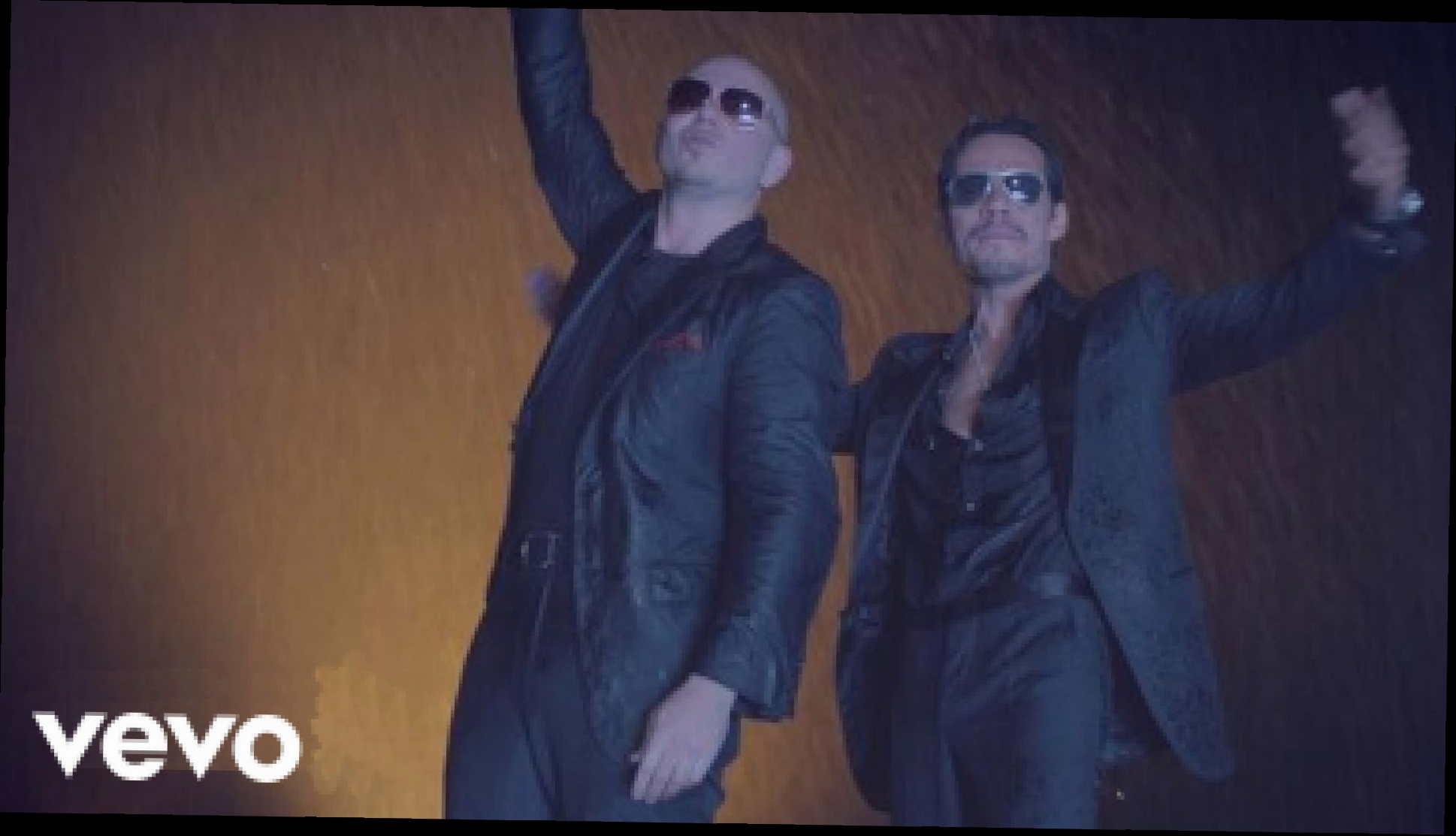 Видеоклип на песню Бонни и Клайд - Pitbull - Rain Over Me ft. Marc Anthony